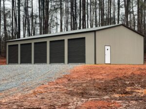 Metal shop with 5 bays and side door entrance